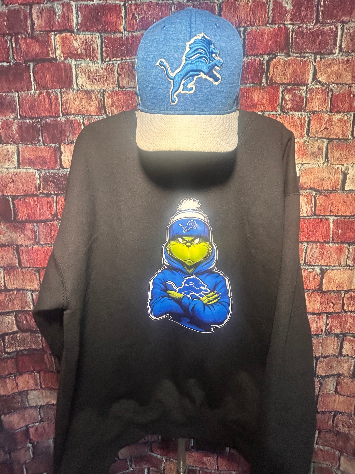 Lions Grinch